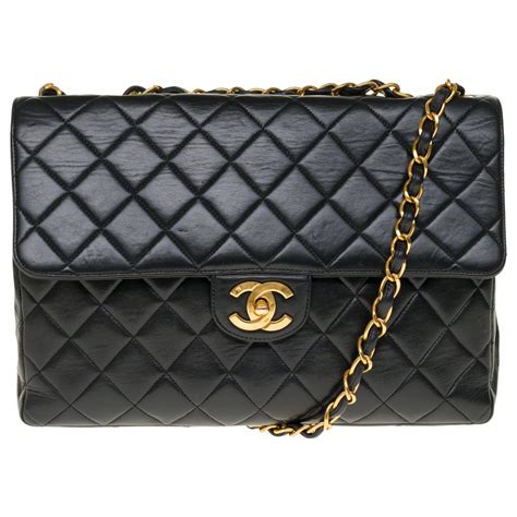 sac chanel classique noir|Sac classique 11.12, Agneau & métal doré, noir — Mode .